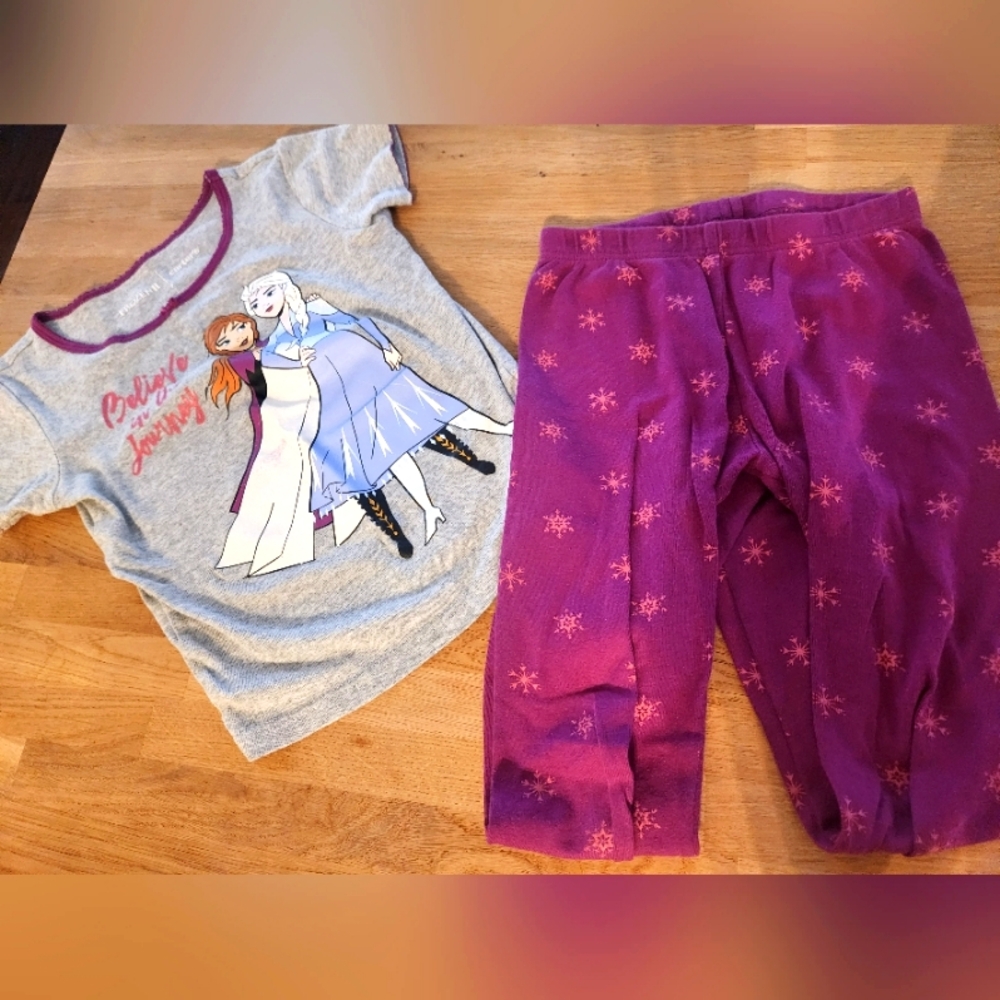 Kid 2-Piece Frozen II 100% Snug Fit Cotton Pajamas Size 7 Good Condition